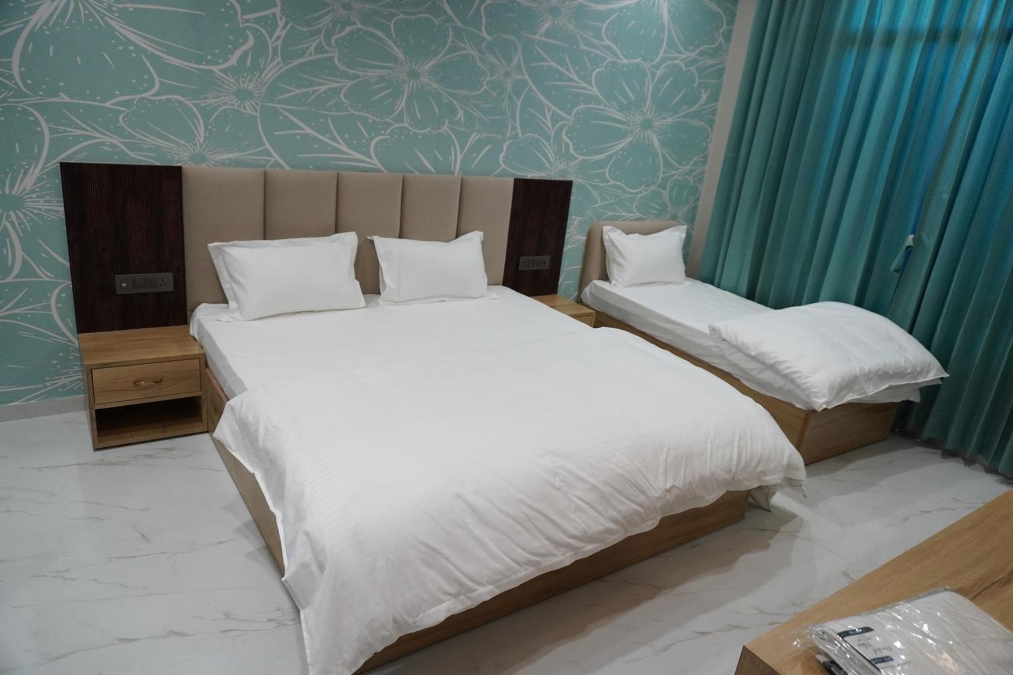 Hotel Heera Palace Khatu Екстер'єр фото