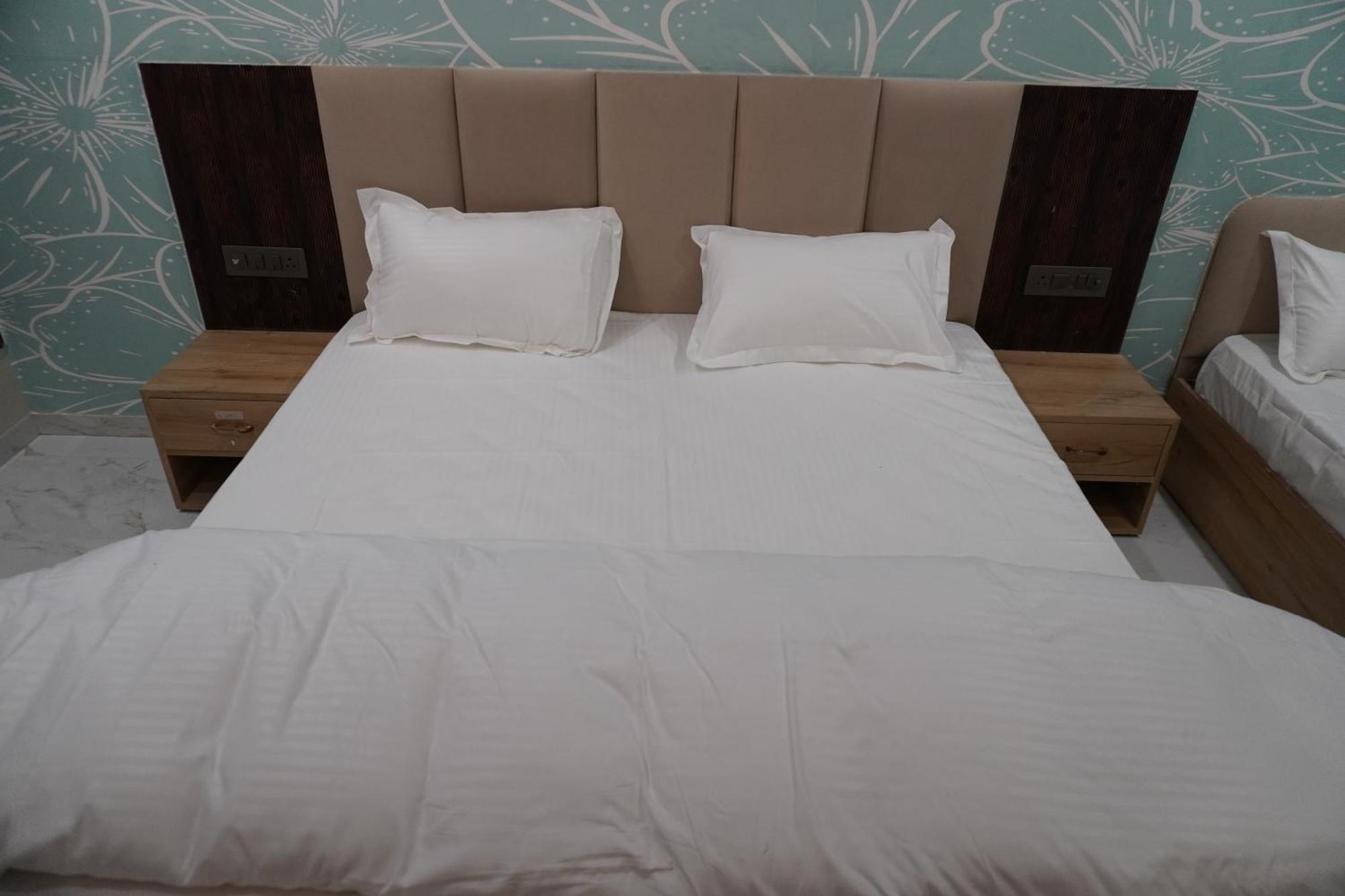 Hotel Heera Palace Khatu Екстер'єр фото