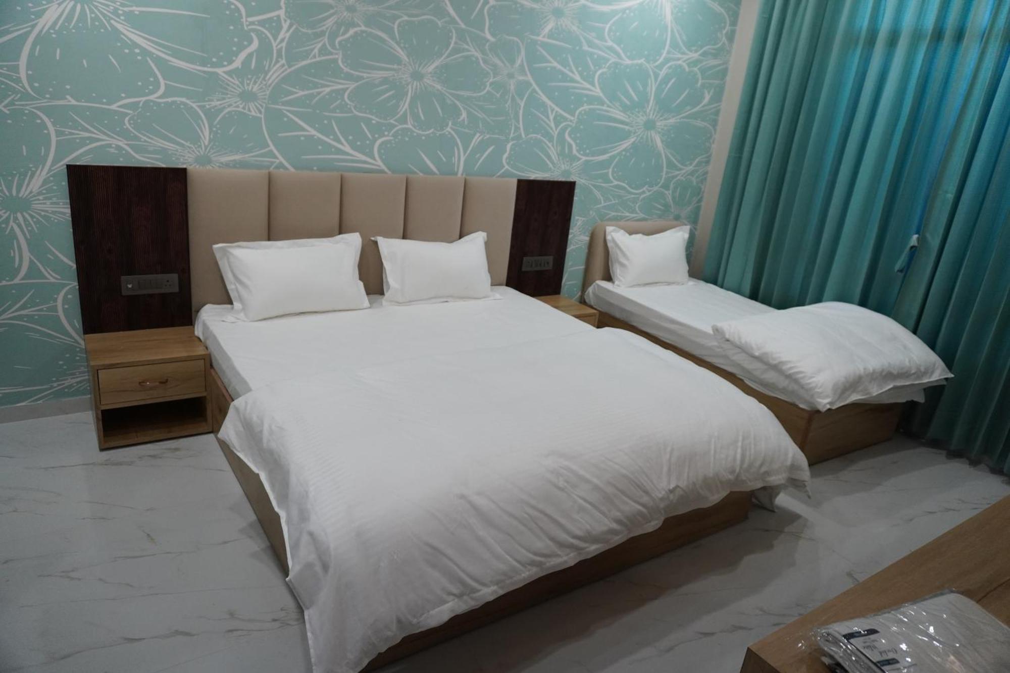 Hotel Heera Palace Khatu Екстер'єр фото