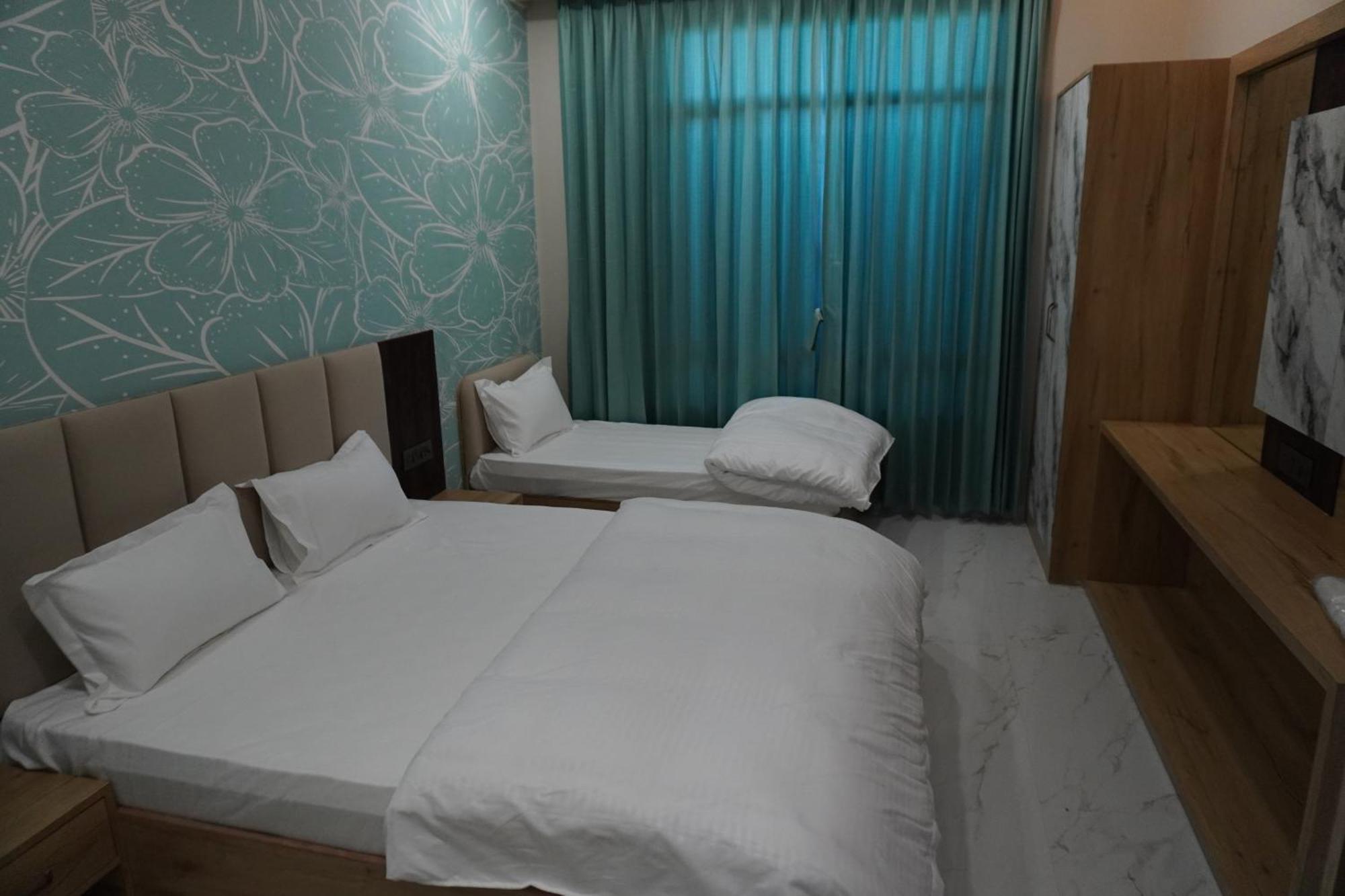 Hotel Heera Palace Khatu Екстер'єр фото